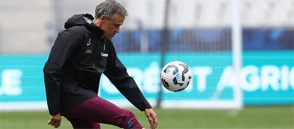 Enrique berharap Paris Saint-Germain akan terus melaju melalui kemenangan.