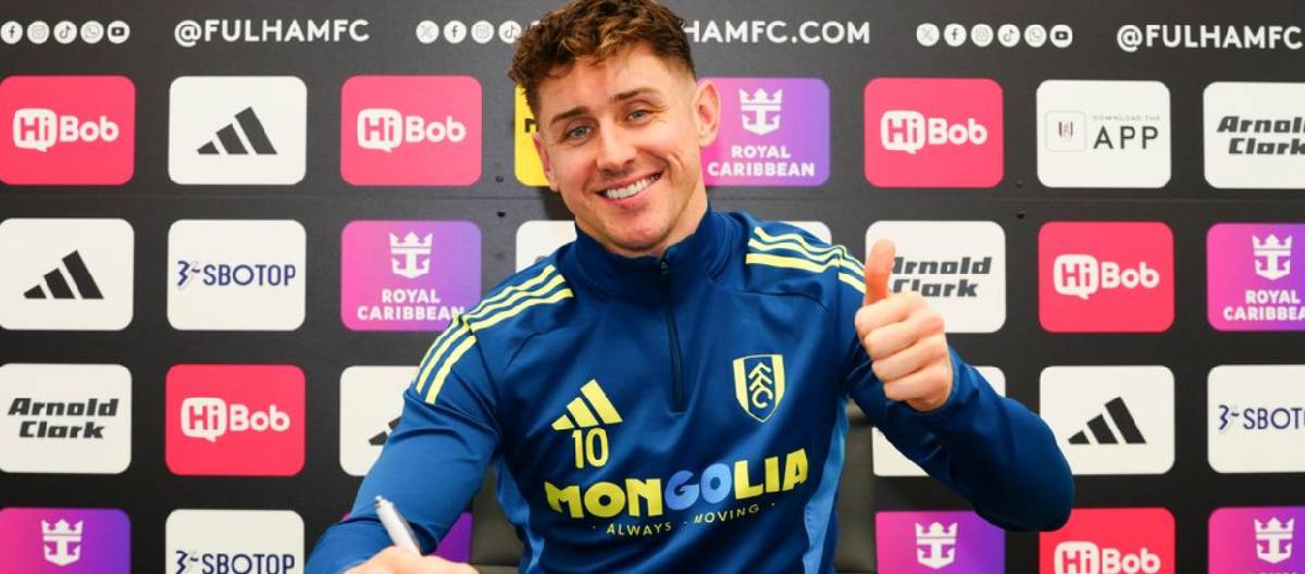 Tom Kenney đã ký gia hạn hợp đồng một mùa giải với Fulham, tiếp tục gắn bó với câu lạc bộ đến mùa hè năm 2027.