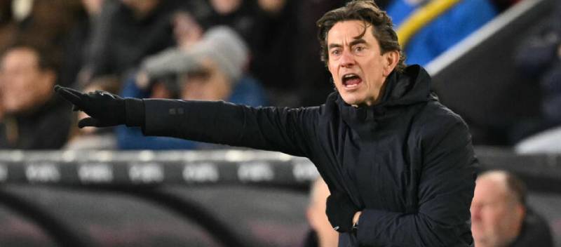 Frank đáp trả việc người hâm mộ quay lưng lại với anh: Chúng tôi đang nỗ lực hết sức, xin hãy kiên nhẫn.