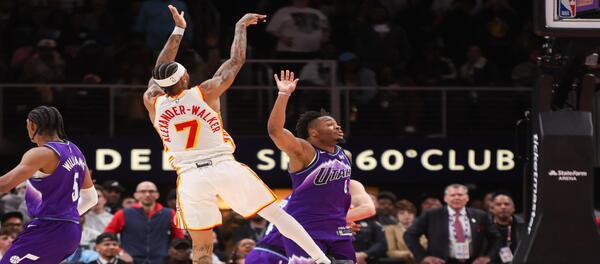 25 điểm của Collier vẫn không đủ để giúp Hawks giành chiến thắng sít sao 121-119 trước Jazz.