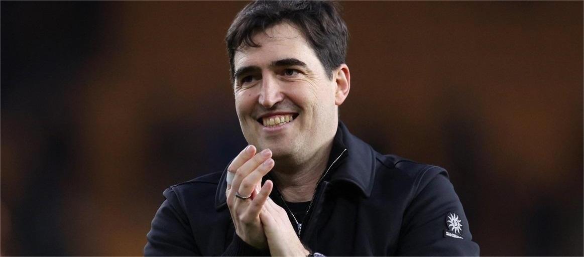 Trong trận đấu trên sân nhà gặp Aston Villa, Laura hy vọng David Brooks sẽ trở lại đội hình.