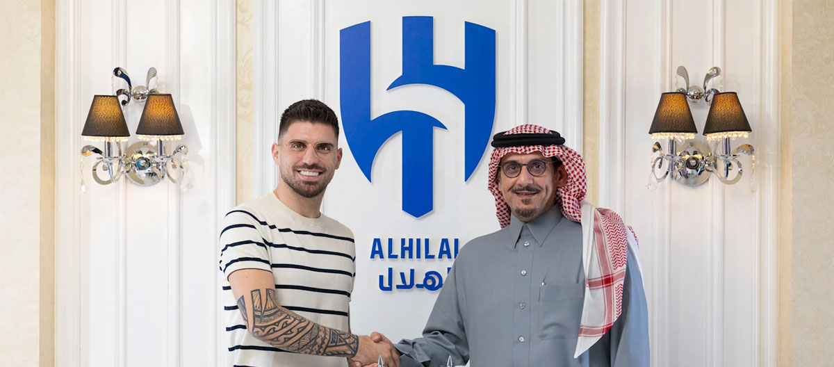 O Al-Hilal concluiu a renovação de contrato com o volante internacional português Rúben Neves.