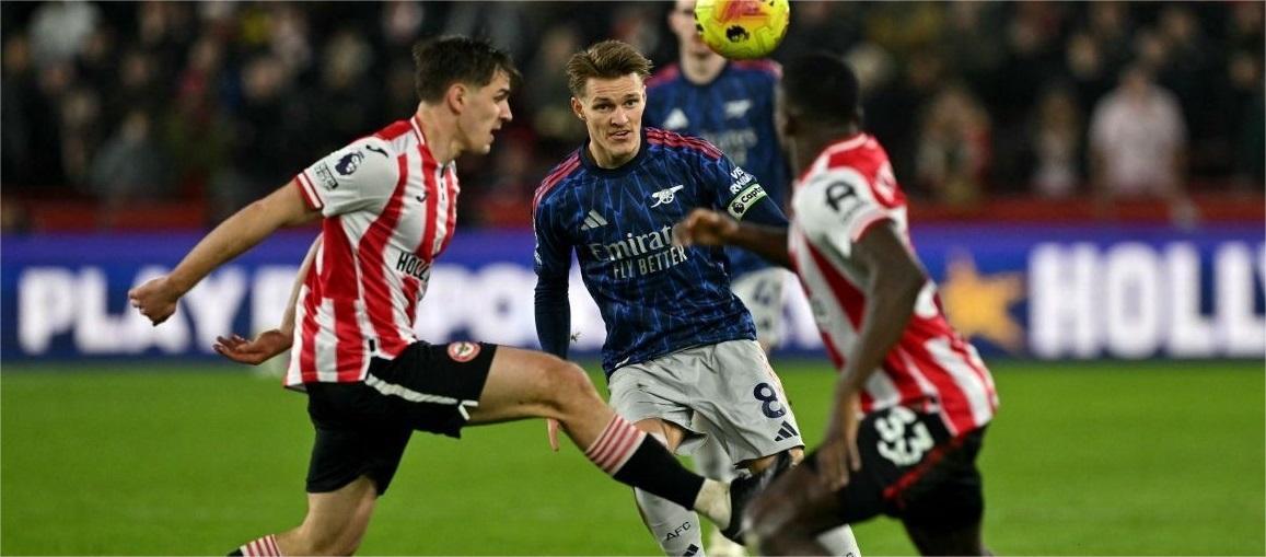 Giải Ngoại hạng Anh – Maduk ghi bàn giúp Arsenal hòa 1-1 với Brentford