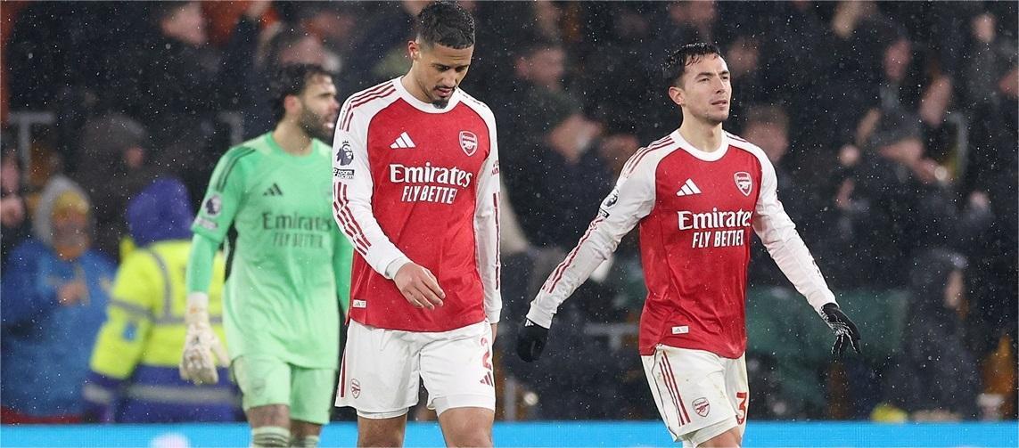 Giải Ngoại hạng Anh – Bàn phản lưới nhà của Calafiori giúp Arsenal và Wolves hòa 2-2.