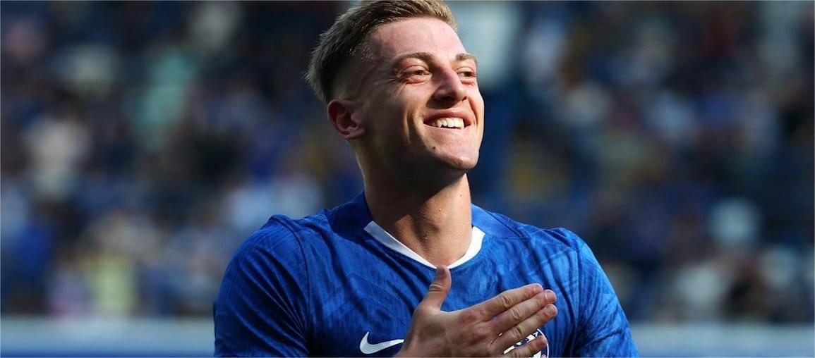 Rosenil valoriza a competição saudável e incentiva Liam Draper a aproveitar as oportunidades para demonstrar suas habilidades.