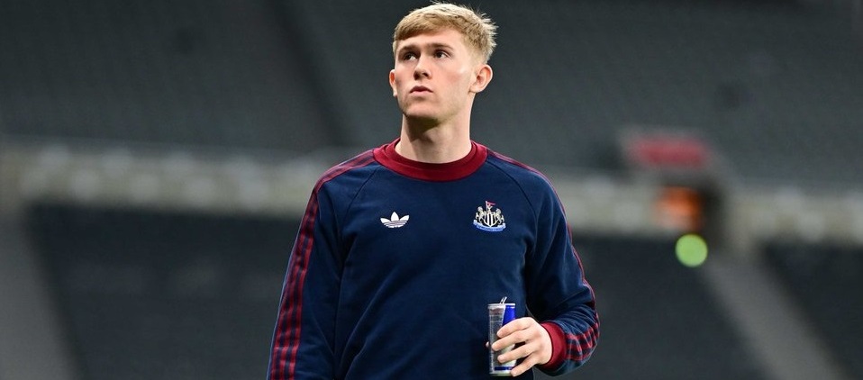 刘易斯·霍尔期待在赛场与亚马尔进行对决