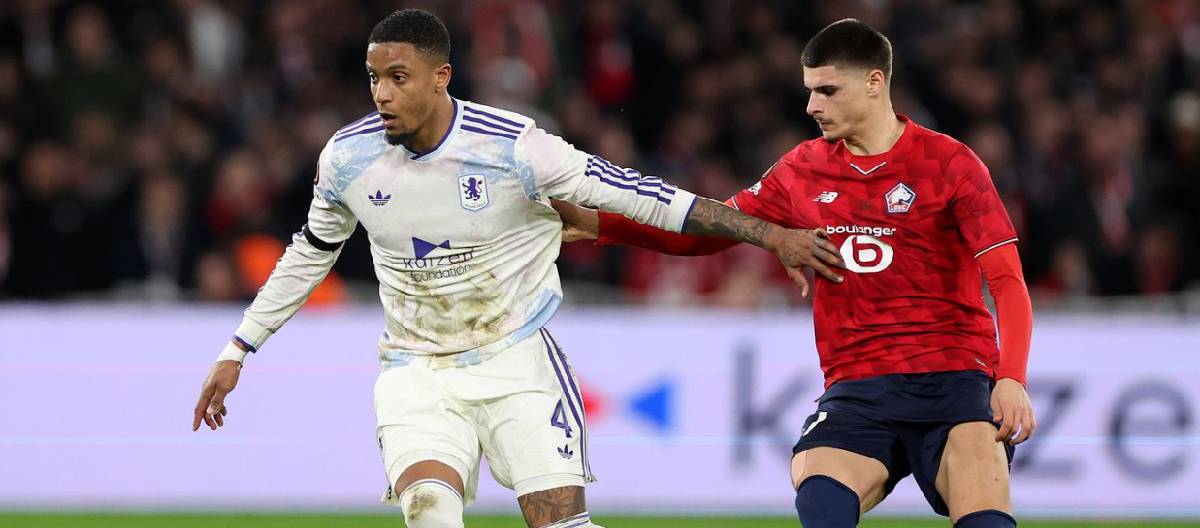 Ezri Konsa ficou muito satisfeito por a equipe ter mantido o placar zerado, um objetivo que vinham buscando nas últimas partidas.