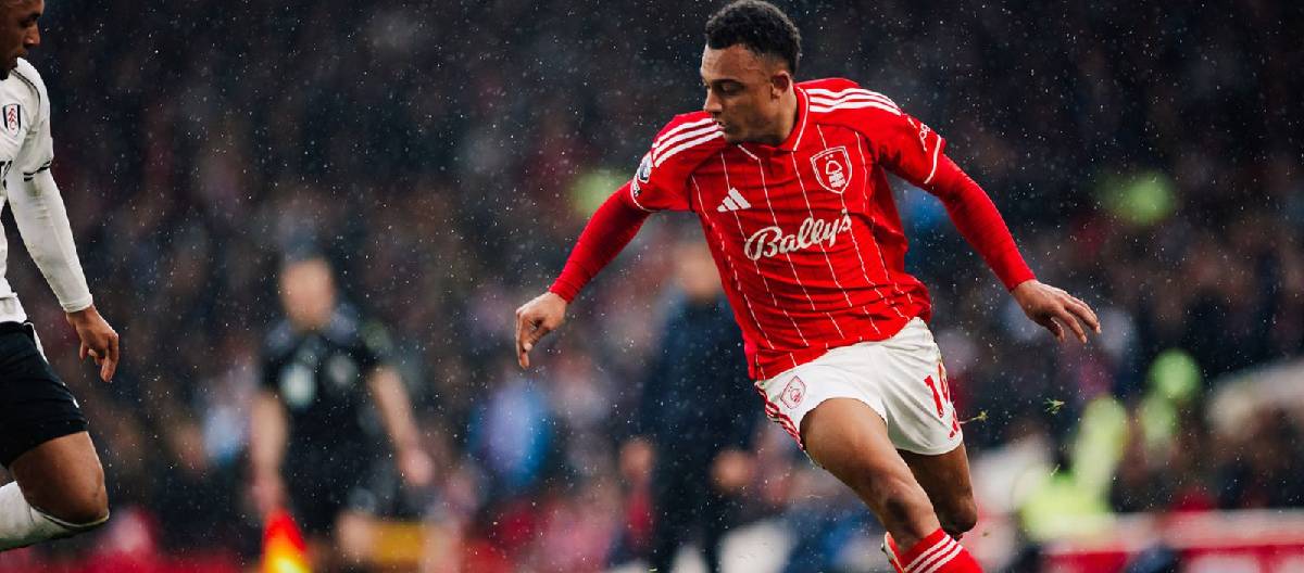 Dan Ndoye nhấn mạnh rằng sự đoàn kết và nỗ lực hết mình là chìa khóa thành công của toàn đội trong mỗi trận đấu.