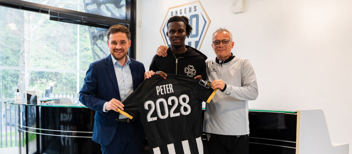 Angers completes contract extension with France U19s international striker Prosper Peter..