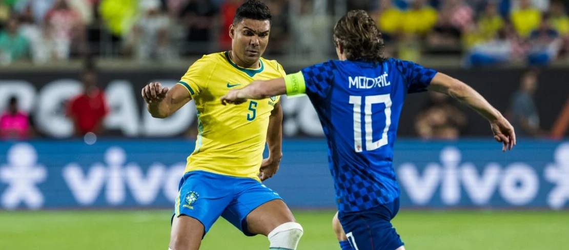Os jogadores jovens precisam ser protegidos; Casemiro espera que o Brasil esteja em ótima forma para a Copa do Mundo.