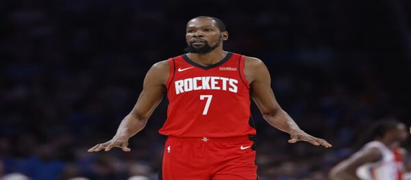Durant ghi được 25 điểm giúp Rockets dễ dàng đánh bại Jazz với tỷ số 140-106.