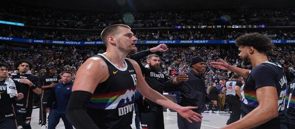Jokic scored 40 points to save the Nuggets from a 136-134 overtime victory over the Spurs.