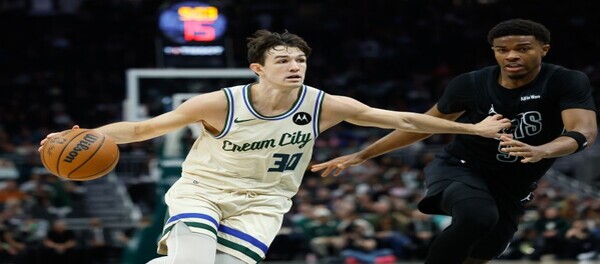 格林35分闪亮全场 雄鹿以125-108战胜篮网