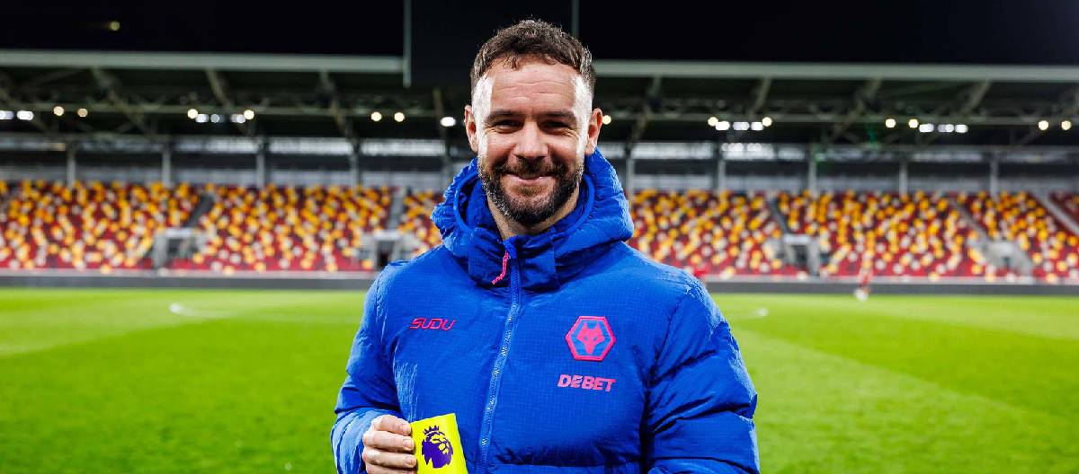 Adam Armstrong mengakui bahwa ia menikmati waktunya di Wolves dan menyukai semua orang di sana.