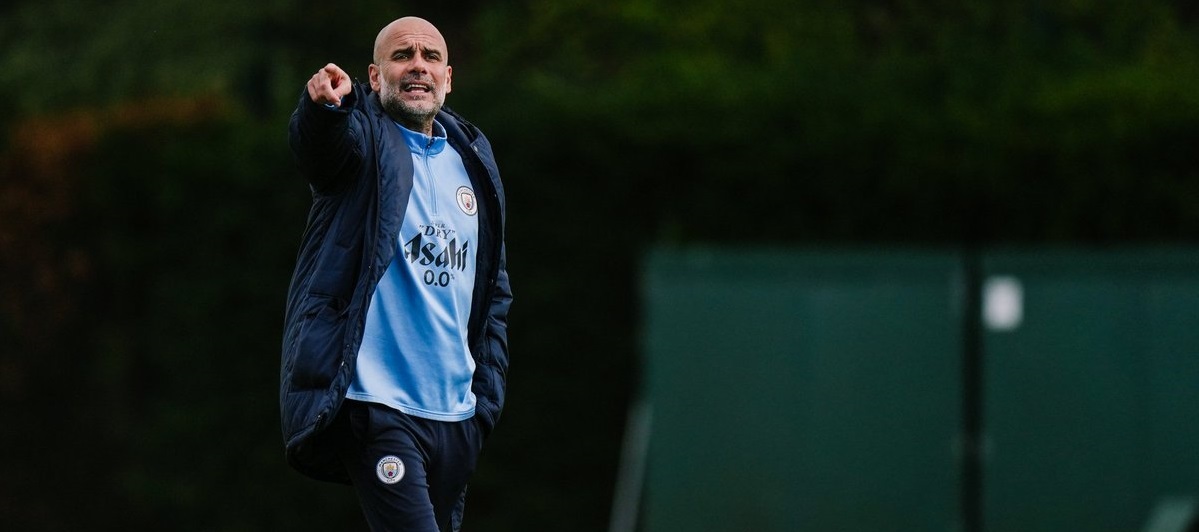 Guardiola kêu gọi Manchester City tiếp cận trận đấu với thái độ bình tĩnh và tự tin, không để cảm xúc chi phối các quyết định của họ.
