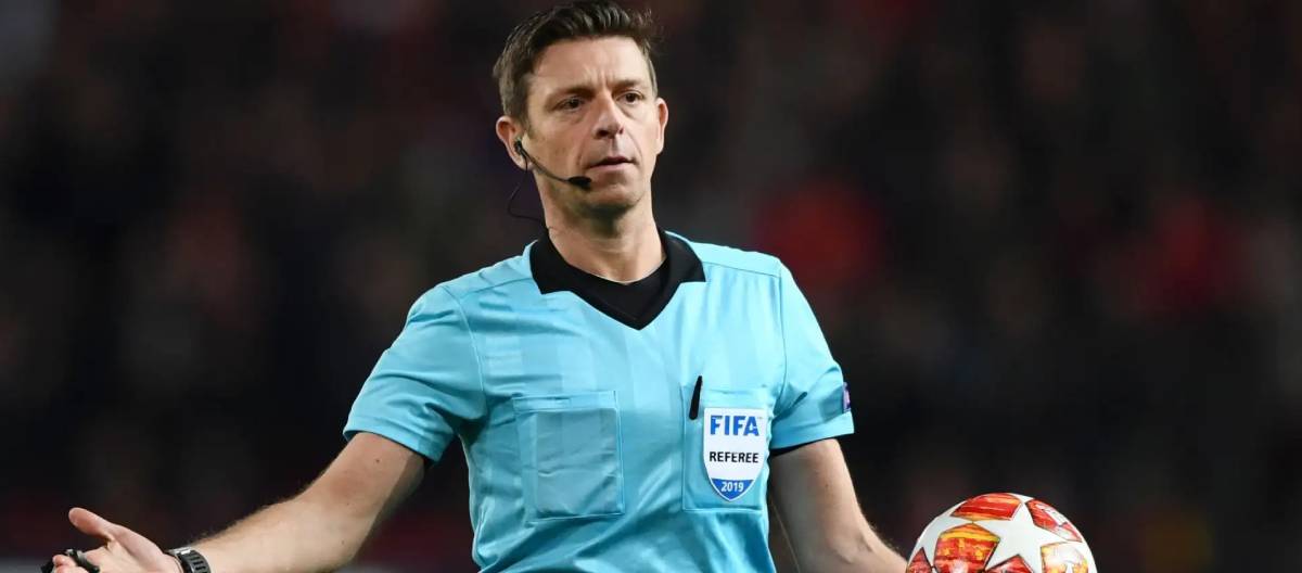 O árbitro Rocchi está sendo investigado por suspeita de fraude esportiva e se afastou de seu cargo.