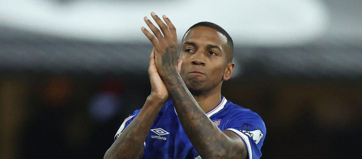 Cựu cầu thủ Manchester United, Ashley Young, chính thức tuyên bố giải nghệ vào cuối mùa giải.