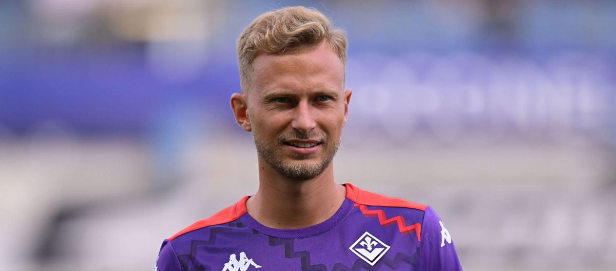 Nicolò Schira mengungkapkan bahwa gelandang internasional Ceko, Antonín Barák, kemungkinan besar akan meninggalkan Fiorentina setelah akhir musim karena kontraknya akan berakhir.
