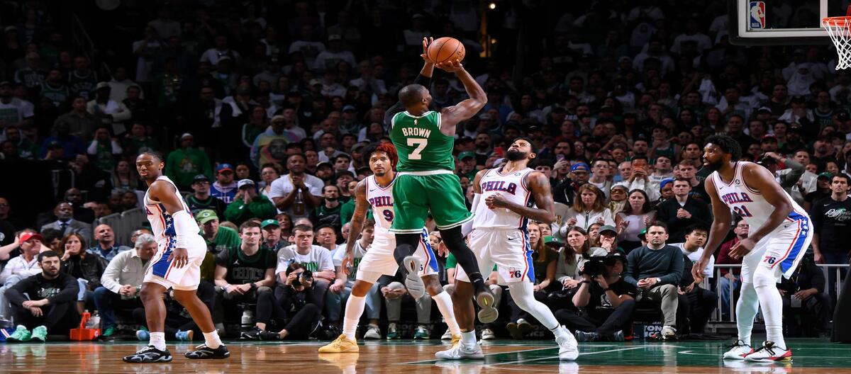 เอ็มบีดทำไป 34 แต้ม ช่วยให้ 76ers เอาชนะ Celtics ไปอย่างง่ายดาย 109-100