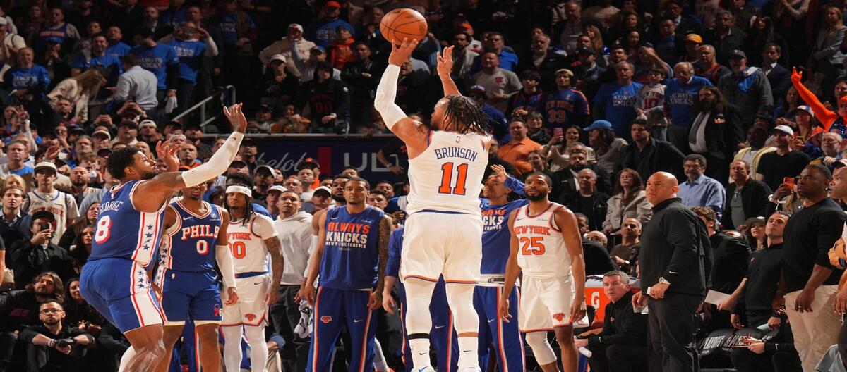 Brunson ghi 35 điểm, giúp Knicks giành chiến thắng 137-98 trước 76ers.