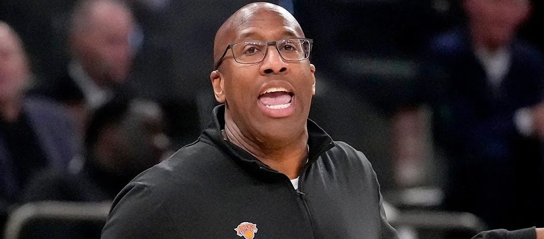 Mike Brown yakin bahwa pertahanan Knicks di momen-momen krusial merupakan faktor kunci dalam kemenangan mereka, saat mereka kembali mengalahkan 76ers.