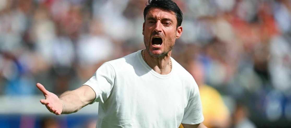 Albert Riera kêu gọi các cầu thủ kỳ cựu đóng vai trò quan trọng hơn.