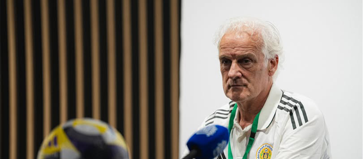 O técnico de Curaçao, Fred Rutten, foi oficialmente demitido, e espera-se que Dick Advocaat retorne para uma segunda passagem pelo cargo.