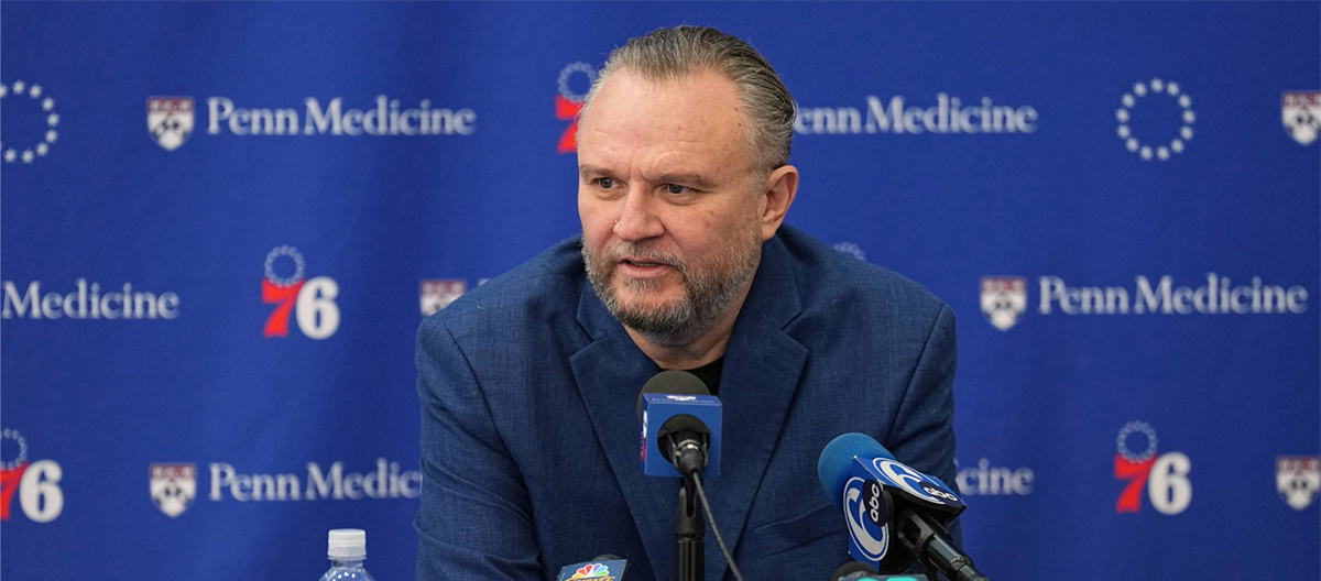 Philadelphia 76ers secara resmi mengumumkan pemecatan Presiden Daryl Morey, sementara pelatih kepala Nick Nurse diperkirakan akan tetap berada di posisinya.