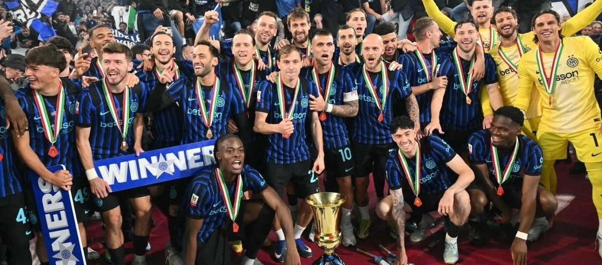 Piala Italia – Lautaro Martinez mencetak gol saat Inter Milan mengalahkan Lazio 2-0 untuk memenangkan gelar.