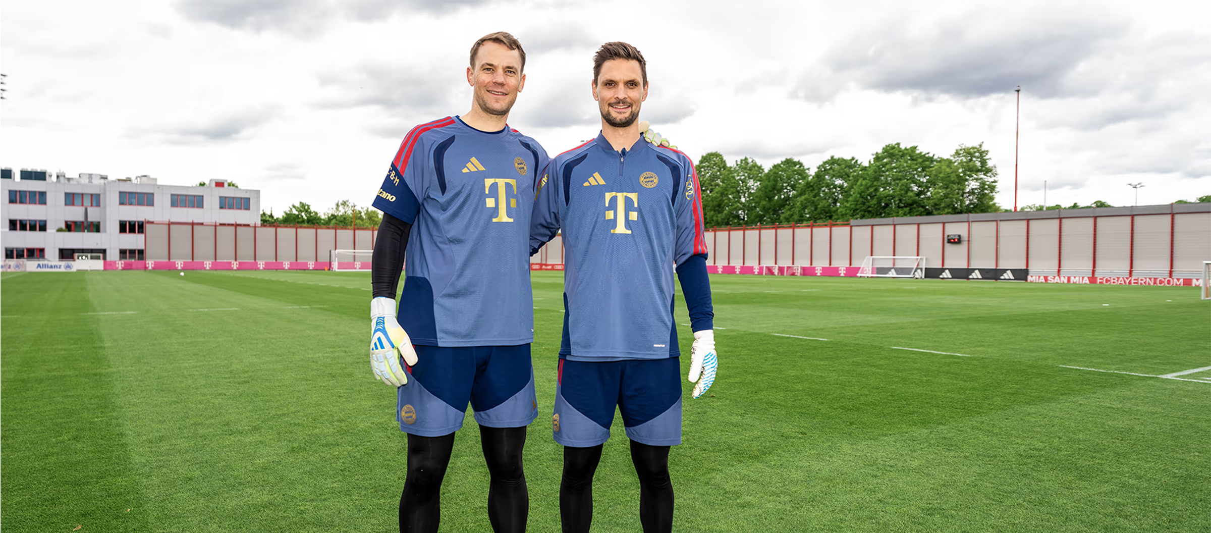 Pengumuman resmi: Bayern Munich memperpanjang kontrak dengan kiper Neuer dan Ulreich hingga Juni 2027.