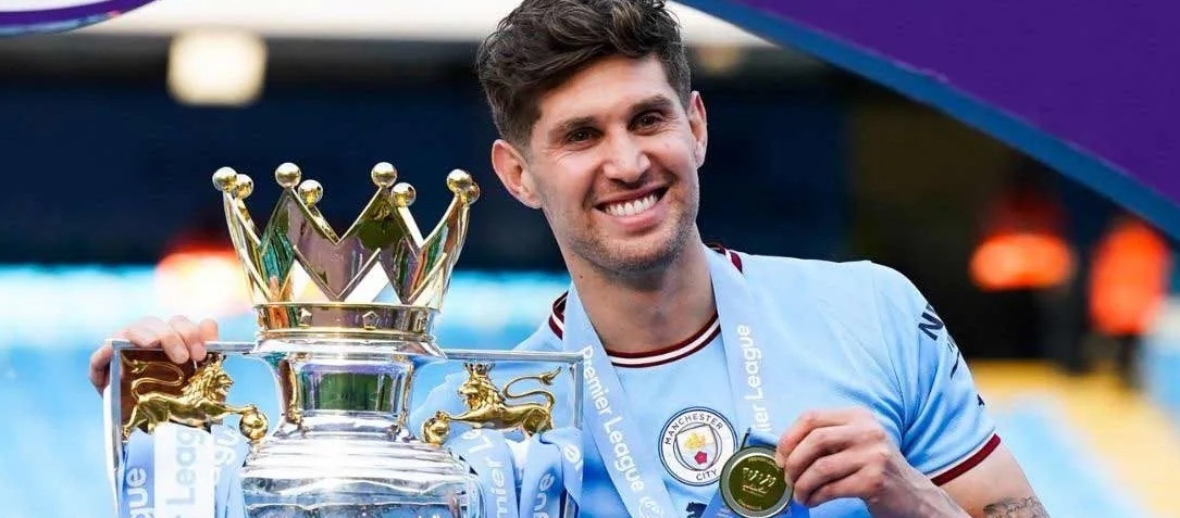 John Stones, prestes a deixar Manchester: Seus objetivos se tornarão uma força poderosa.