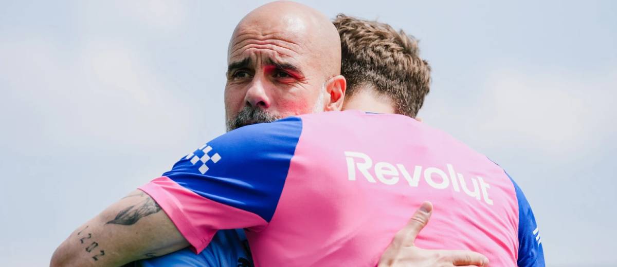 Manajer Manchester City, Pep Guardiola, telah mengkonfirmasi kepergiannya dan berharap untuk beralih ke peran di balik layar di masa depan.