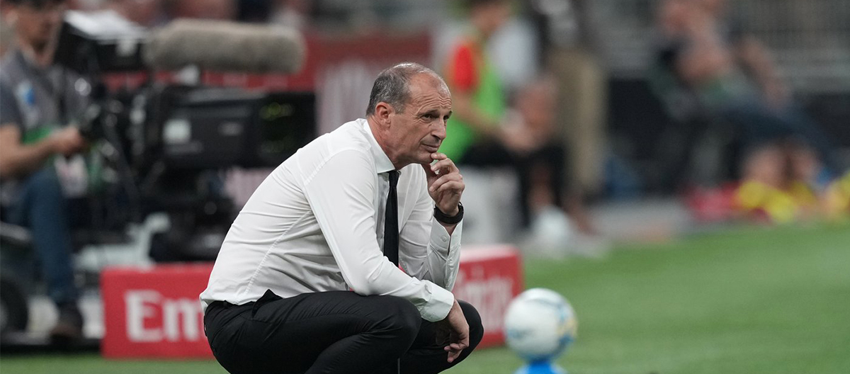 AC Milan gagal lolos ke Liga Champions musim depan, dan manajer Allegri telah resmi dipecat.