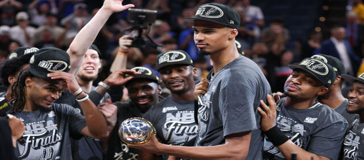 วิมเบิลดันและยามาซคว้ารางวัล MVP รอบชิงชนะเลิศสายตะวันตก; สเปอร์สผ่านเข้ารอบชิงชนะเลิศ NBA