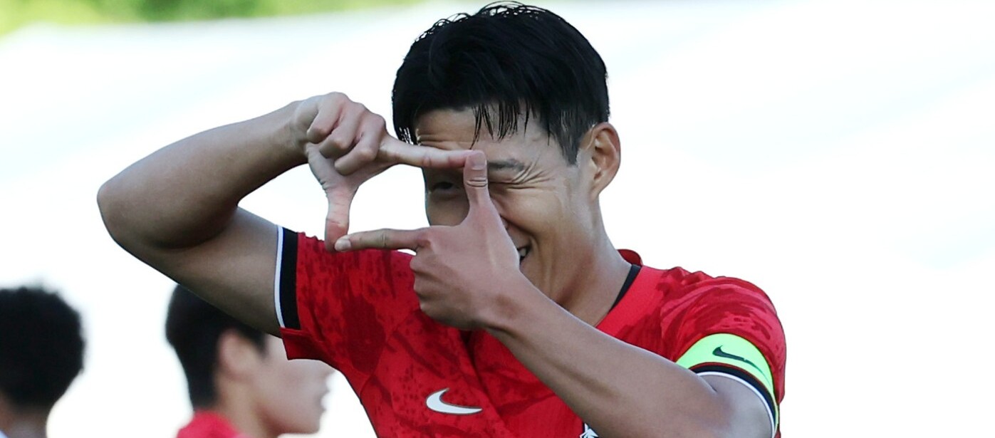 Son Heung-min, que marcou dois gols pela Coreia do Sul em um amistoso, pediu à equipe que mantivesse uma atitude humilde.