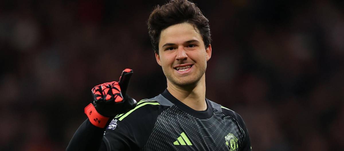 Thủ môn Lamens của Manchester United đã được vinh danh là Bản hợp đồng chuyển nhượng xuất sắc nhất mùa giải Ngoại hạng Anh.
