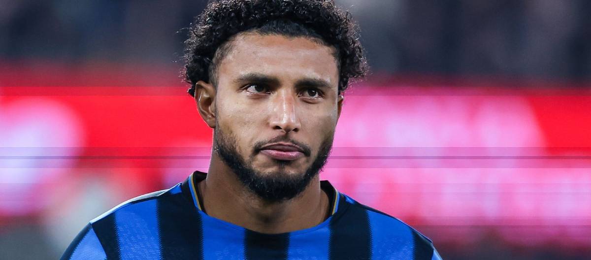 Tiền vệ người Brazil Ederson trở thành bản hợp đồng đầu tiên của Carrick trên cương vị huấn luyện viên trưởng của Manchester United.
