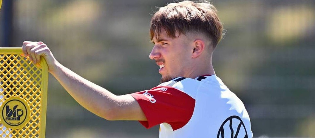 Lennart Carr, yang berharap mencapai level performa yang lebih tinggi lagi, menjadikan Messi sebagai panutannya.