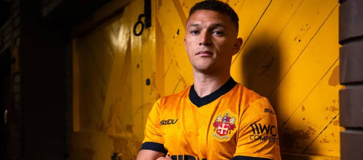 O Wolverhampton Wanderers anunciou oficialmente a contratação de Kieran Trippier, com um contrato de dois anos.