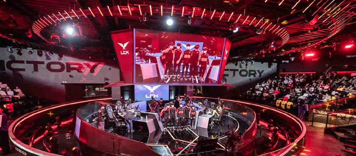 แฟรนไชส์นี้เป็นเหมือนมะเร็งร้ายที่ขัดขวางความเสื่อมถอยของ League of Legends หรือไม่? บทความของนักข่าวนำเสนอการวิเคราะห์เชิงลึก และผู้ชมสามารถเข้าใจความรู้สึกเหล่านั้นได้ (ตอนที่สาม)