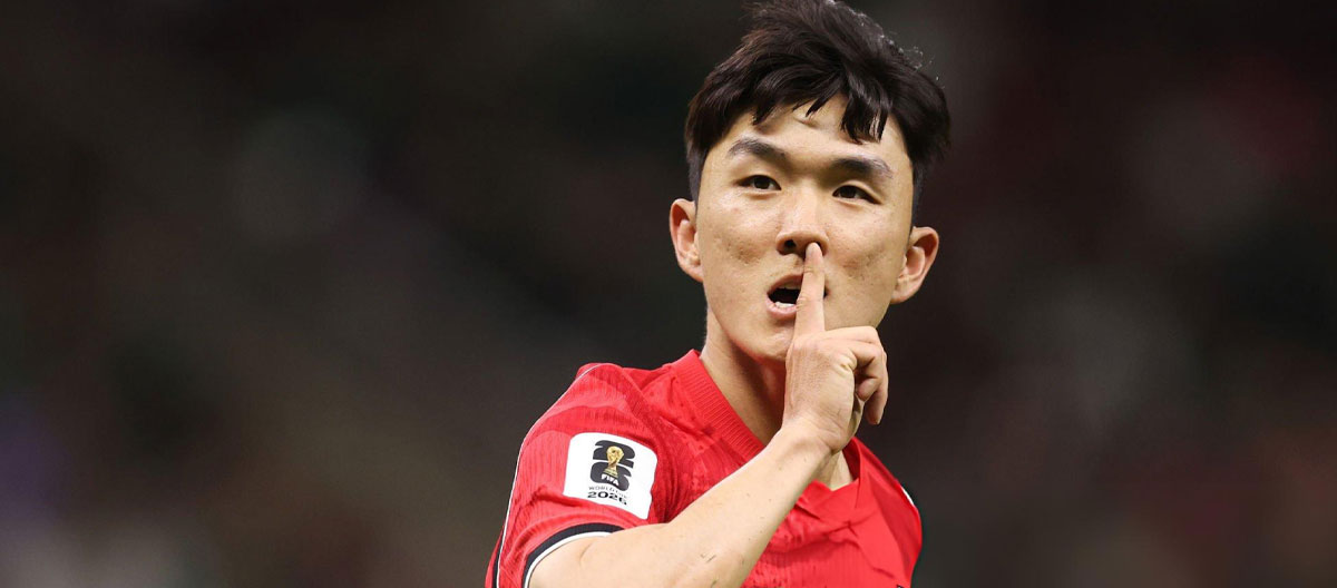 ◤Copa do Mundo da FIFA nos Estados Unidos, Canadá e México◢ Hwang in-beom marcou um gol e deu uma assistência na vitória de virada da Coreia do Sul sobre a República Tcheca por 2 a 1 nos minutos finais.