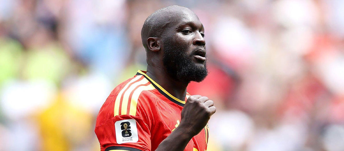 ◤Copa do Mundo da FIFA nos Estados Unidos, Canadá e México◢ O super-reserva Romelu Lukaku força um gol contra e ajuda a Bélgica a arrancar um empate de 1 a 1 contra o Egito.