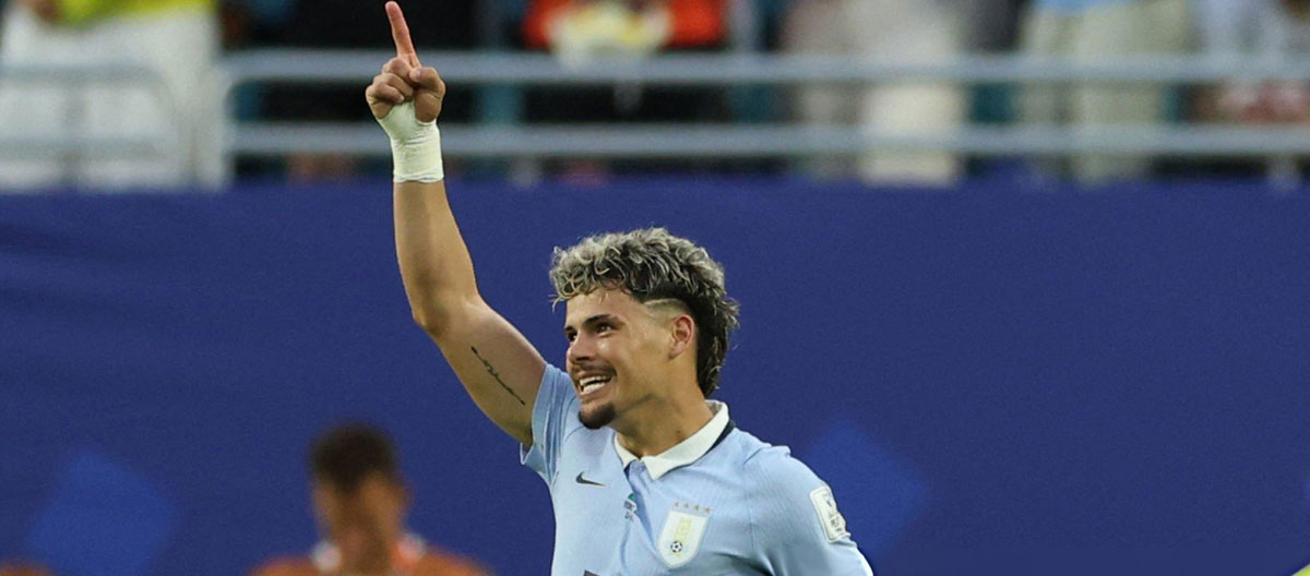 ◤Copa do Mundo da FIFA nos Estados Unidos, Canadá e México◢ Maximiliano Araújo marca e ajuda o Uruguai a arrancar um empate em 1 a 1 contra a Arábia Saudita nos minutos finais.